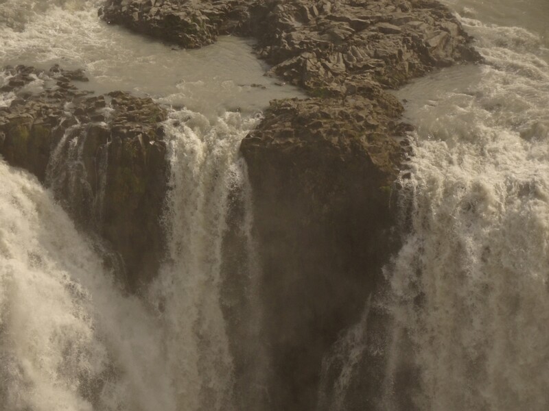 Above 23-Jul-19   12 23 54