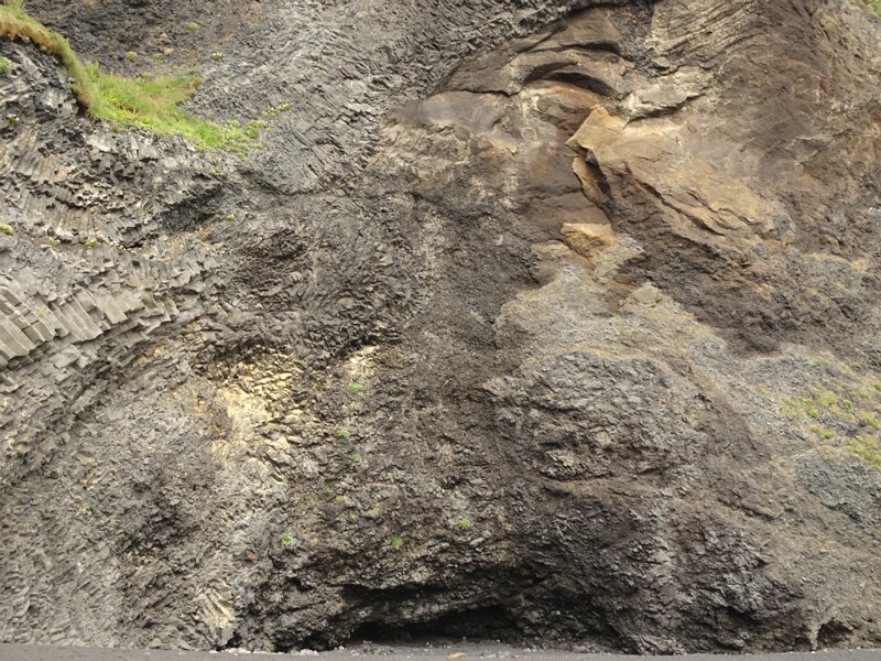 Halsanefshellir 25-Jul-19   16 06 10